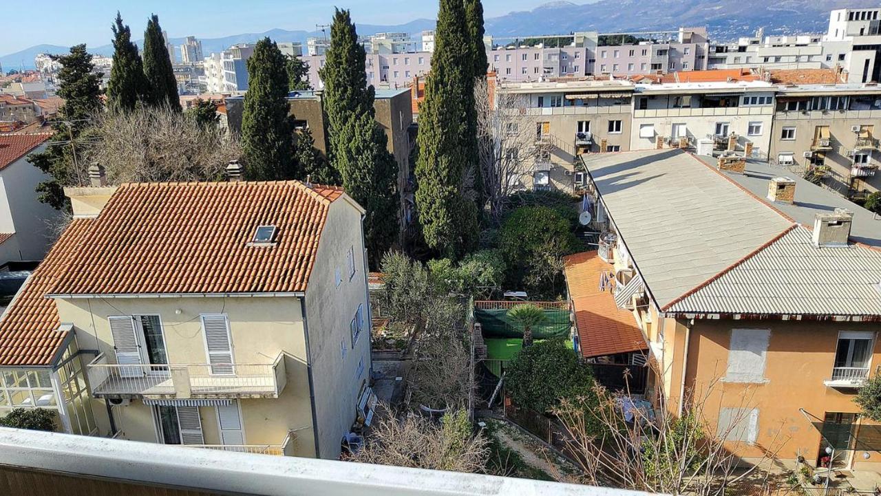 Lägenhet Captivating 15 Sleeps 4 Guests Split
